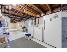 304 BROCK STREET North - 35