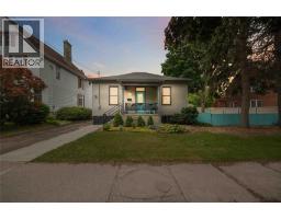304 BROCK STREET North - 4