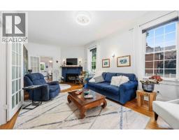 304 BROCK STREET North - 9