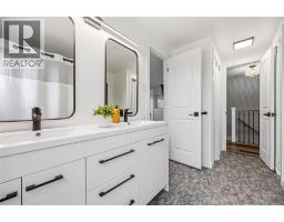 581 SCENIC DRIVE - 22