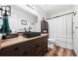 10158 VICTORIA STREET - 18