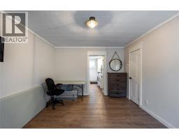 1738 ST CLAIR PARKWAY South - 35
