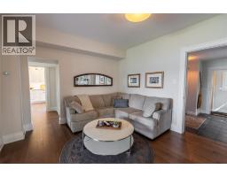 1738 ST CLAIR PARKWAY South - 8