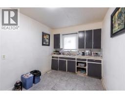 292 Christina STREET South - 7