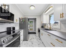 403 Huxley AVENUE - 5