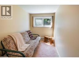 572 HIGHBURY PARK - 21