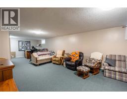 4076 MAPLE STREET - 20