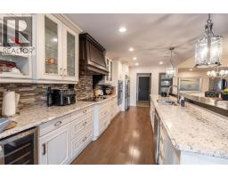 482 AUTUMN BREEZE DRIVE - 11