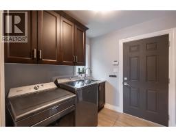 482 AUTUMN BREEZE DRIVE - 13