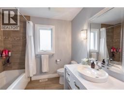482 AUTUMN BREEZE DRIVE - 21