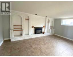 25 DURCO AVENUE - 10