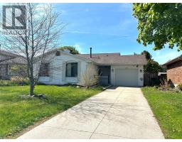 25 DURCO AVENUE - 2