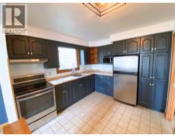 25 DURCO AVENUE - 5