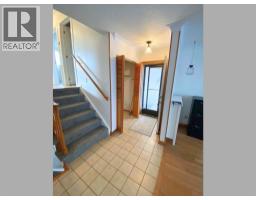25 DURCO AVENUE - 6