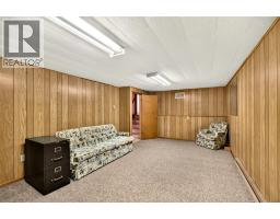 1697 THURSTON ROAD - 32