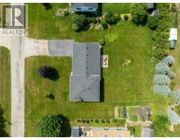 1697 THURSTON ROAD - 6