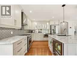 4352 LAMBTON LANE - 12