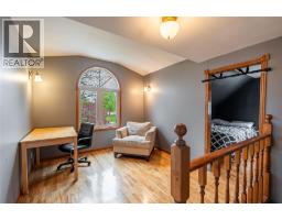 1736 DUFFERIN AVENUE - 19