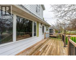 1736 DUFFERIN AVENUE - 3