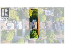 785 ROSS AVENUE - 26