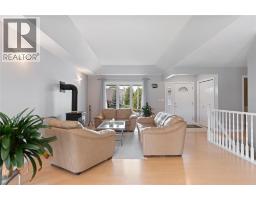 4335 Bluepoint DRIVE - 5