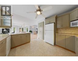 4335 Bluepoint DRIVE - 9
