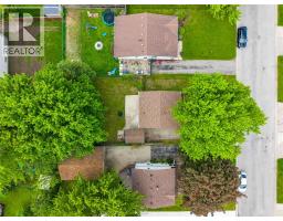 114 MAPLESTONE AVENUE - 29