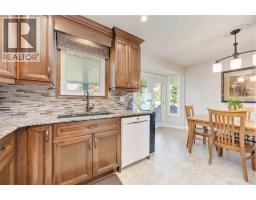 222 THAMES CRESCENT - 15