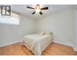 222 THAMES CRESCENT - 20