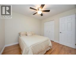 222 THAMES CRESCENT - 23