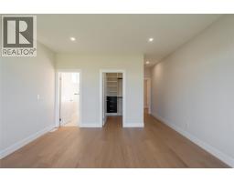 3555 PAUL CRESCENT - 15