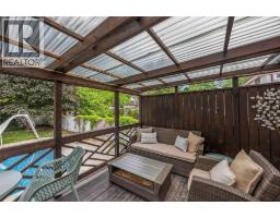 1068 FAIRLANE AVENUE - 12