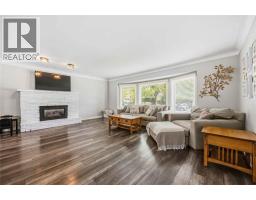 1068 FAIRLANE AVENUE - 17