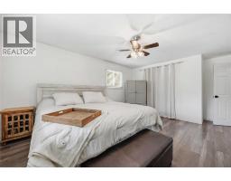 1068 FAIRLANE AVENUE - 30