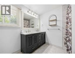 1068 FAIRLANE AVENUE - 42
