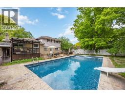 1068 FAIRLANE AVENUE - 8