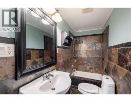 156 QUEEN STREET - 8