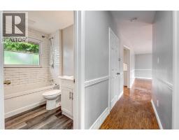 890 HOLLANDS AVENUE - 18