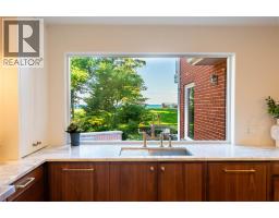 1074 Bruce STREET - 13