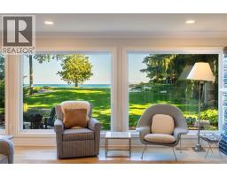 1074 Bruce STREET - 17