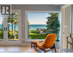 1074 Bruce STREET - 20