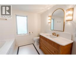 1074 Bruce STREET - 28