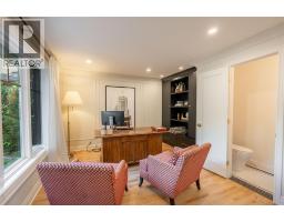 1074 Bruce STREET - 4