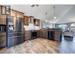 64 Valencia DRIVE - 11