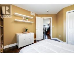 64 Valencia DRIVE - 16