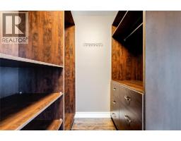 64 Valencia DRIVE - 24