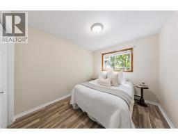 755 Talfourd STREET - 12