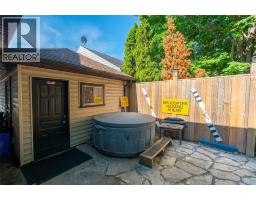 213 VIDAL STREET South - 43