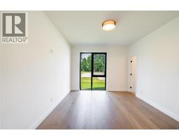 2056 MARION AVENUE - 13