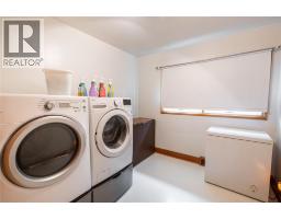 416 IGNATIEFNA STREET - 17
